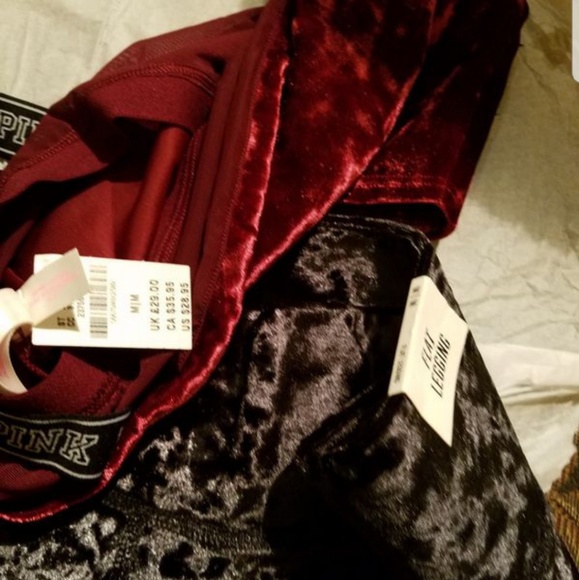 Pink crop top with high waist leggings - Picture 2 of 3